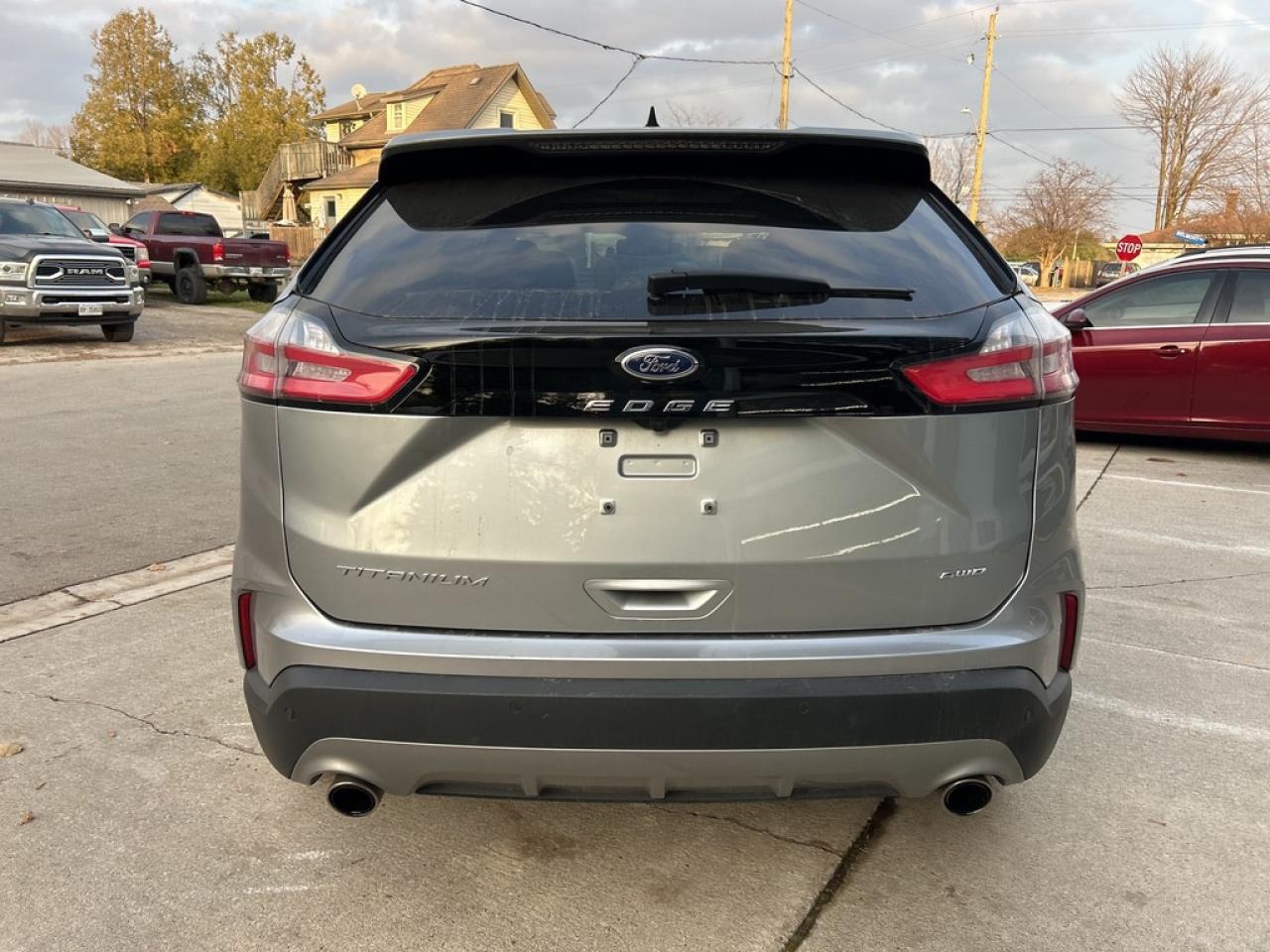 2024 Ford Edge Titanium Photo