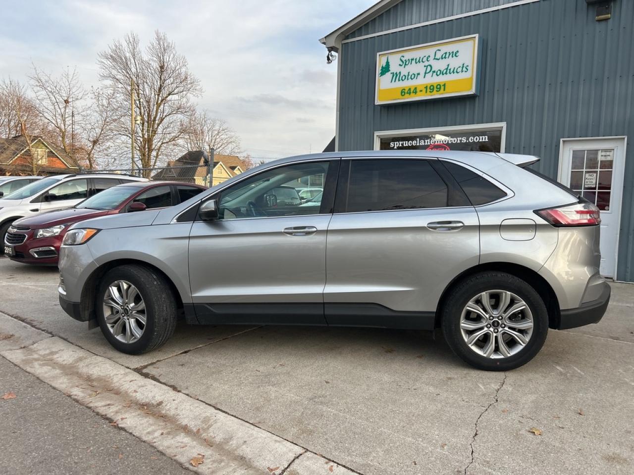 2024 Ford Edge Titanium Photo