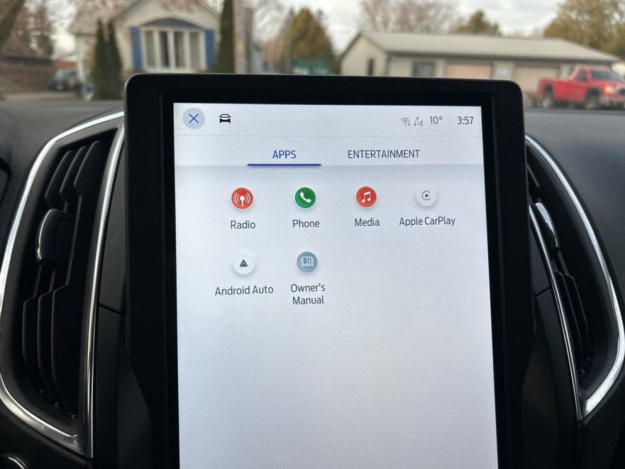 2024 Ford Edge Titanium Photo