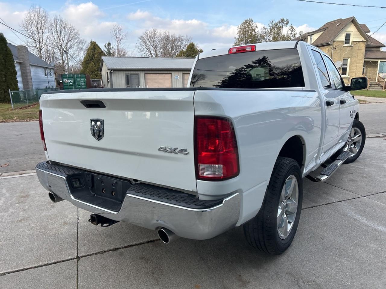 2022 RAM 1500 Classic TRADESMAN Photo