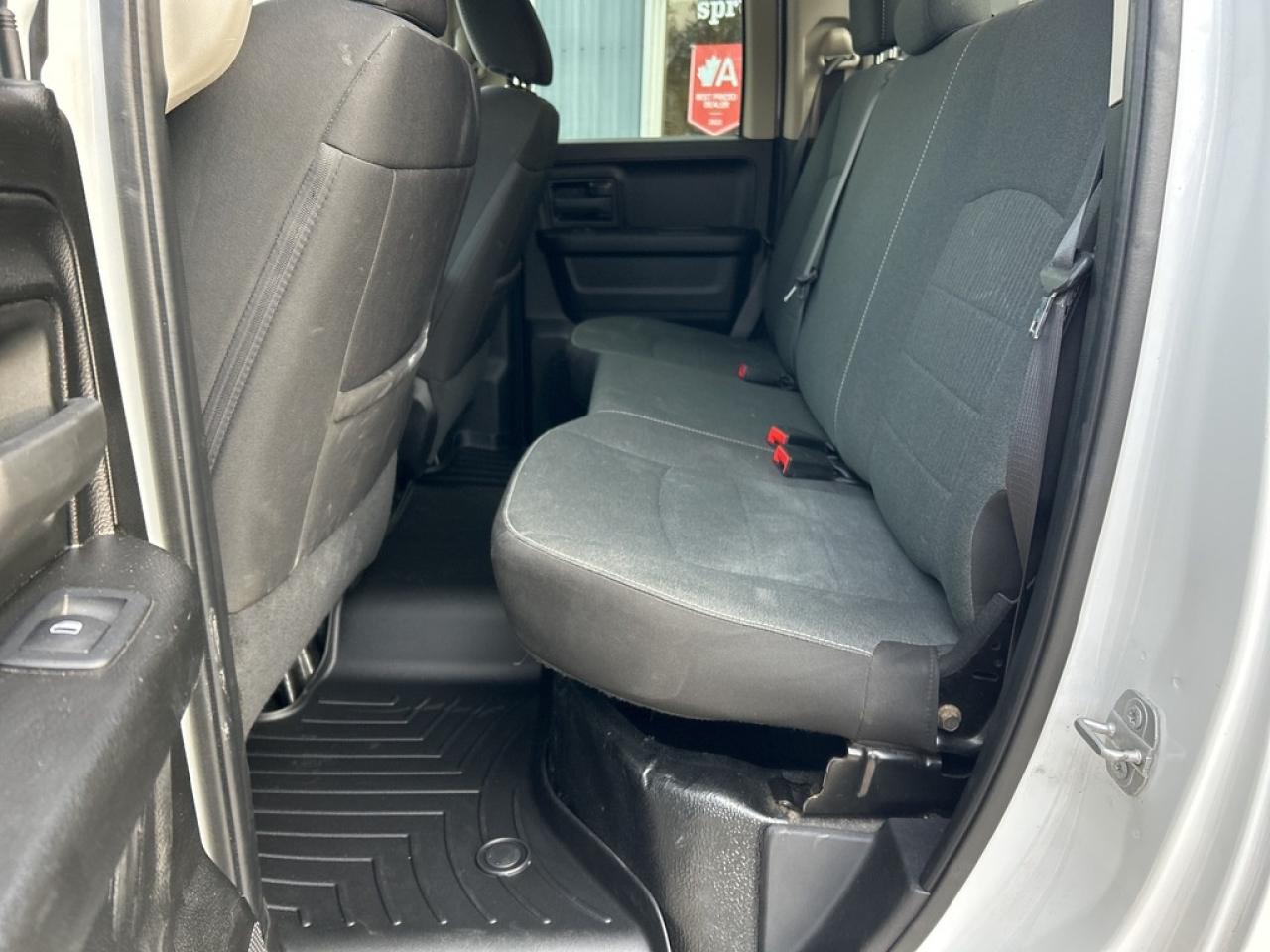 2022 RAM 1500 Classic Tradesman SXT  PLUS  V8  4X4 Photo