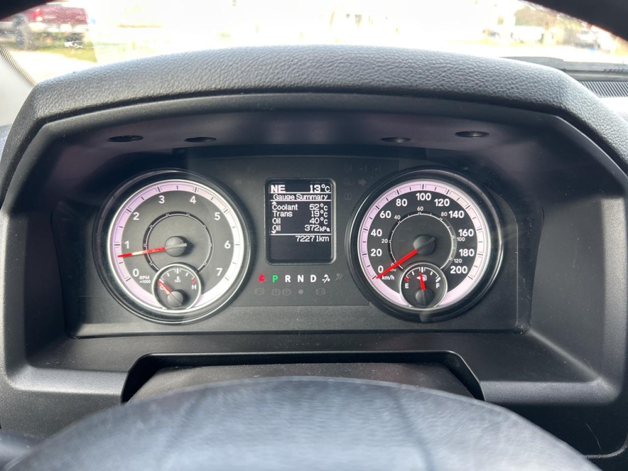 2022 RAM 1500 Classic Tradesman SXT  PLUS  V8  4X4 Photo