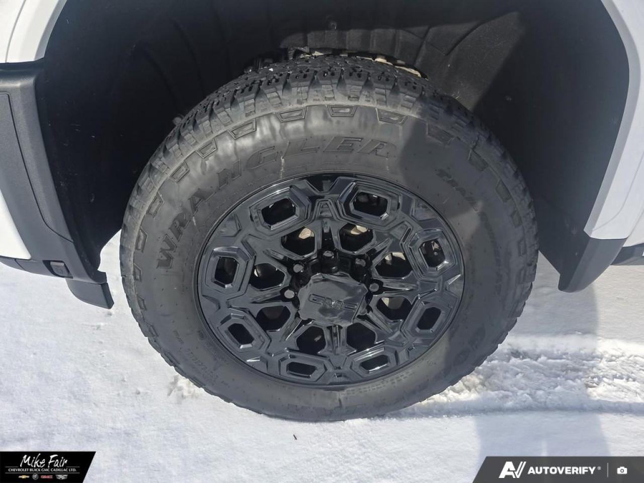 2025 GMC Sierra 2500 HD Denali Trailer Side Blind Zone Alert, Driver Safety Alert Seat, HD Surround Vision Photo