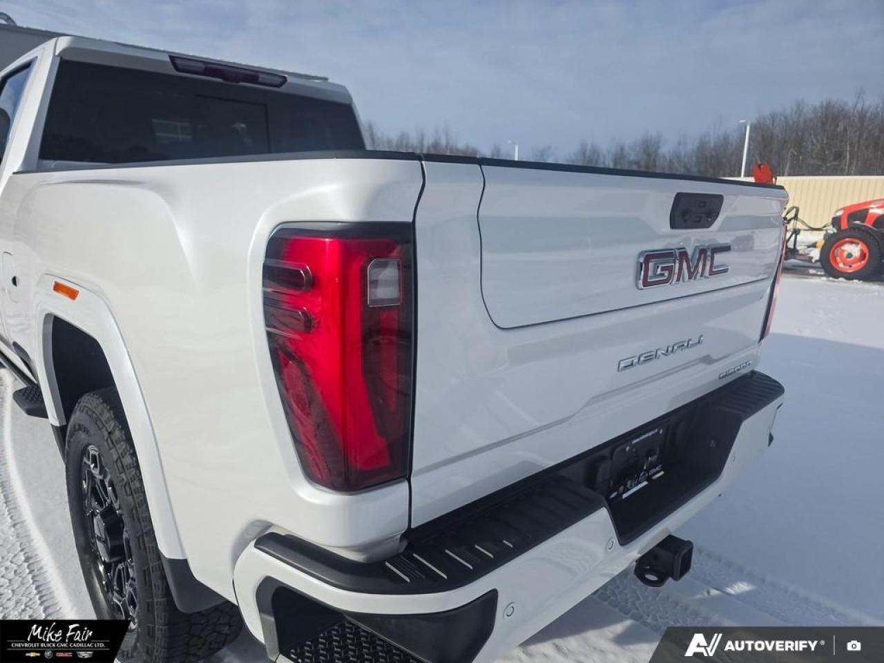 2025 GMC Sierra 2500 HD Denali Trailer Side Blind Zone Alert, Driver Safety Alert Seat, HD Surround Vision Photo