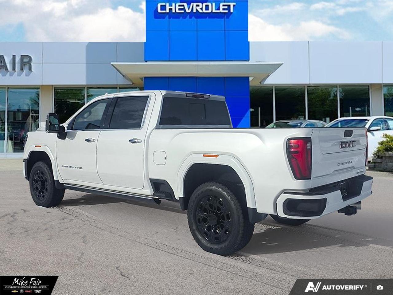 2025 GMC Sierra 2500 HD Denali Trailer Side Blind Zone Alert, Driver Safety Alert Seat, HD Surround Vision Photo3