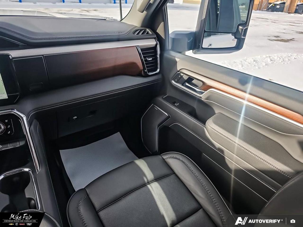 2025 GMC Sierra 2500 HD Denali Trailer Side Blind Zone Alert, Driver Safety Alert Seat, HD Surround Vision Photo
