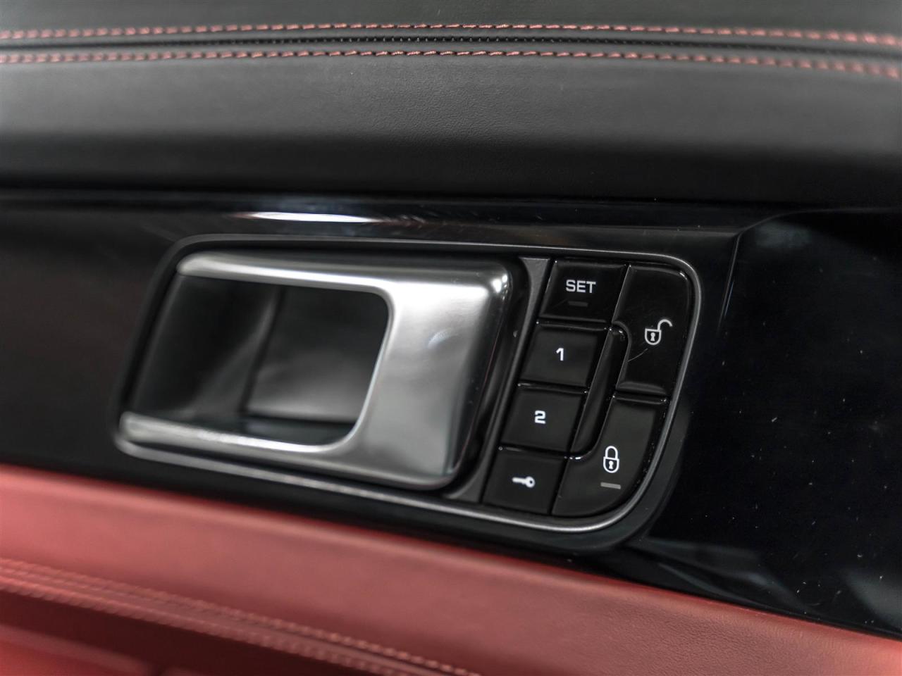 2017 Porsche Panamera 4|PREMIUM PLUS|SPORT CHRONO|MASSAGE|BOSE|ADAPT CRUISE Photo