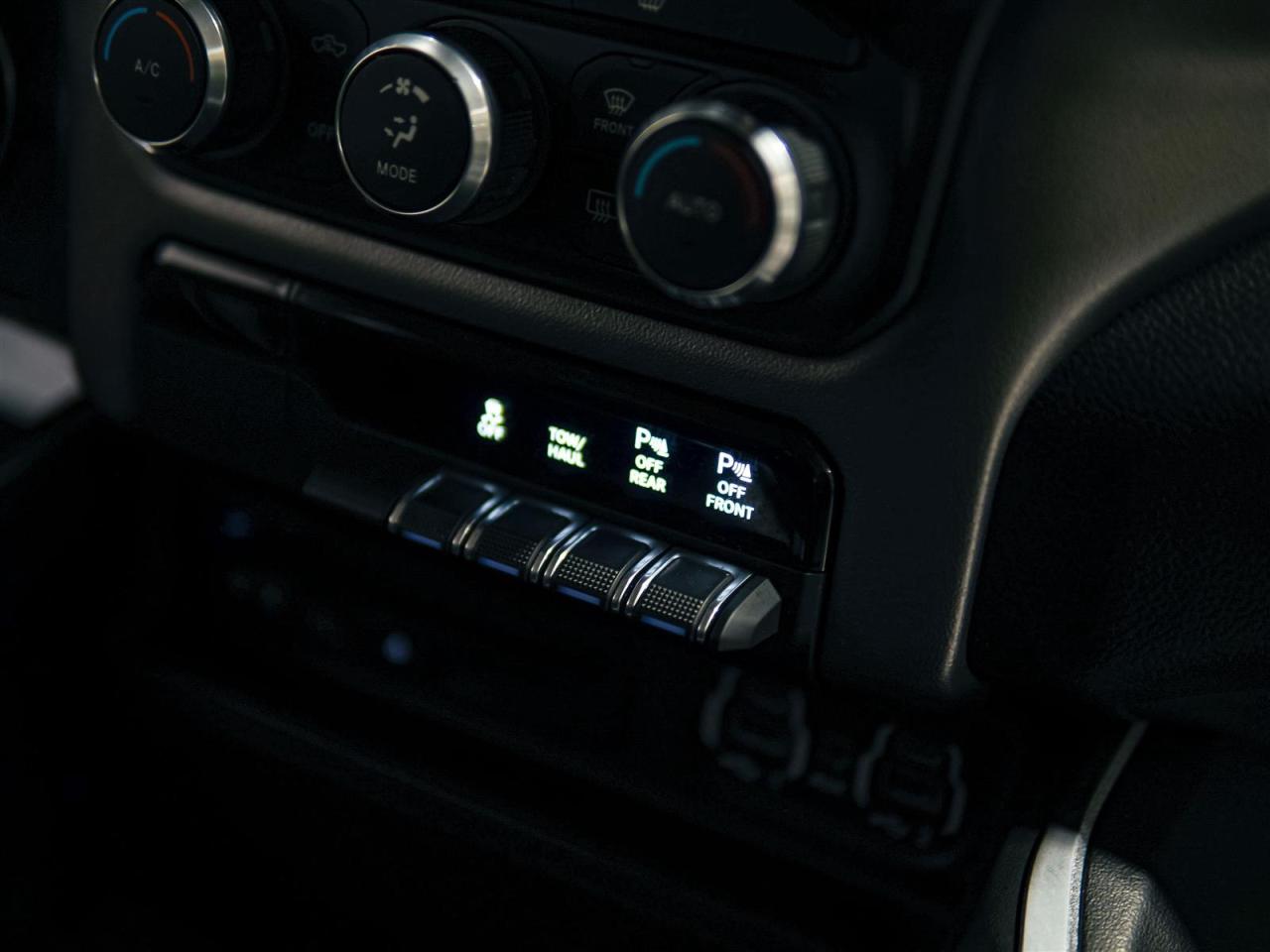 2019 RAM 1500 BIG HORN 4X4 QUAD CAB | LEVEL 2 | RUNNING BOARDS Photo