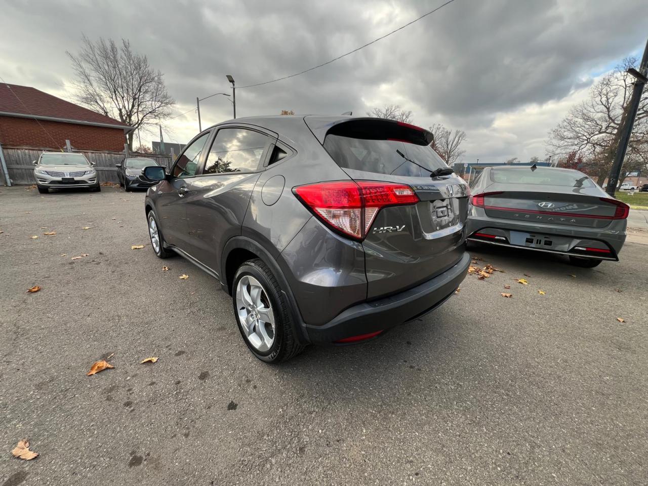 2016 Honda HR-V EX Photo3