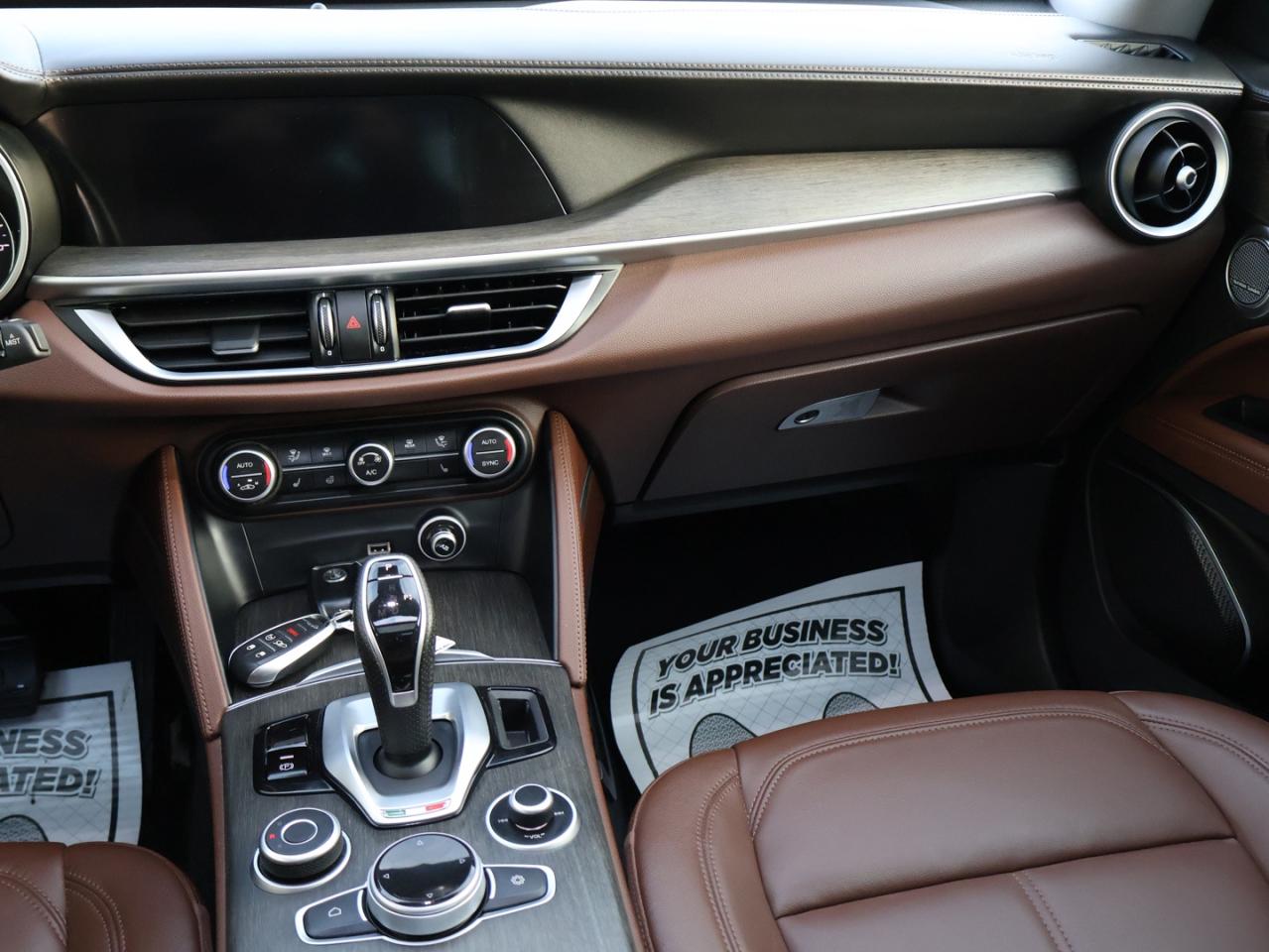 2021 Alfa Romeo Stelvio TI SPORT AWD CERTIFIED *1 OWNER*ACCIDENT FREE* CAMERA NAV BLUETOOTH LEATHER 4 HEATED PANO ROOF CRUISE ALLOYS - Photo #10