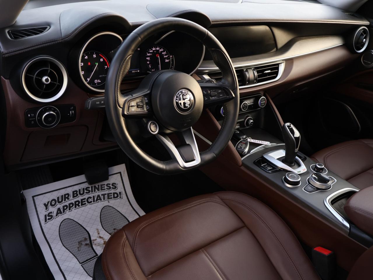 2021 Alfa Romeo Stelvio TI SPORT AWD CERTIFIED *1 OWNER*ACCIDENT FREE* CAMERA NAV BLUETOOTH LEATHER 4 HEATED PANO ROOF CRUISE ALLOYS - Photo #8