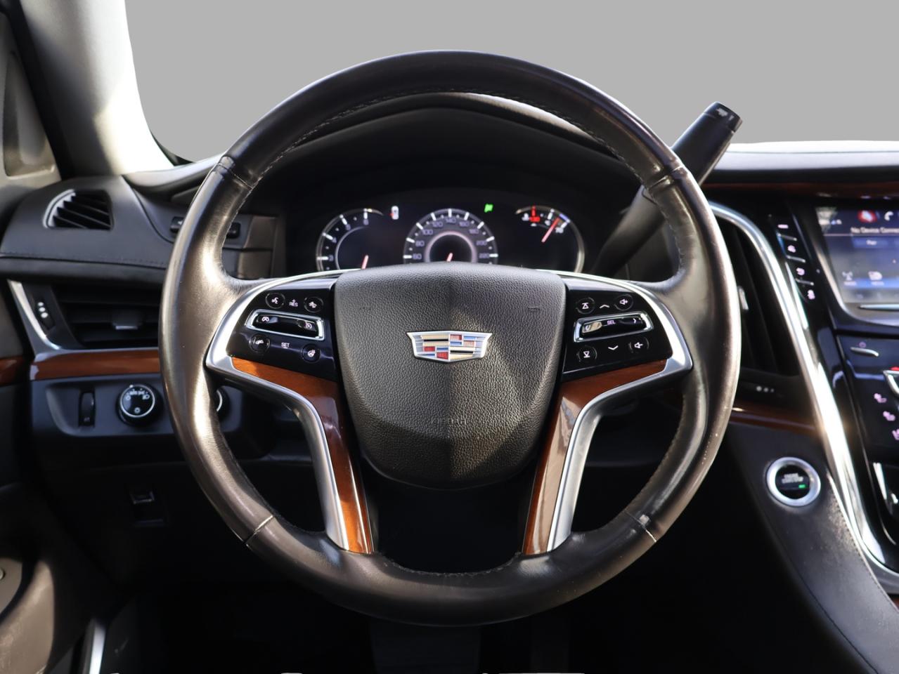 2018 Cadillac Escalade V8 PREMIUM LUXURY 4WD CERTIFIED *7 SEATS*SERVICE RECORDS* 360 CAMERA NAV DVD BLUETOOTH LEATHER COOL/HEAT 4 SEATS/STEERING SUNROOF CRUISE ALLOYS - Photo #9