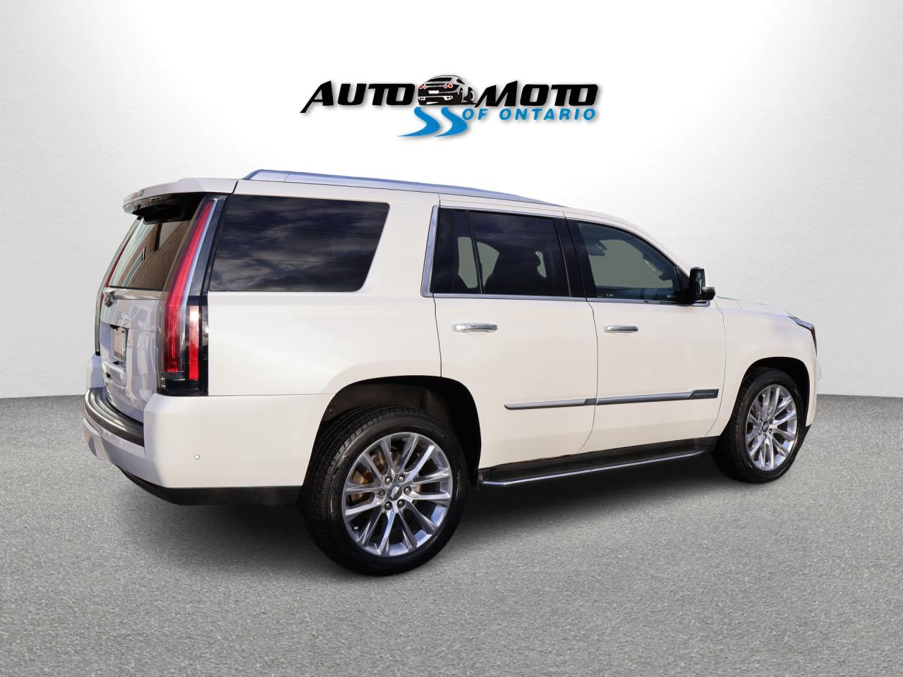 2018 Cadillac Escalade V8 PREMIUM LUXURY 4WD CERTIFIED *7 SEATS*SERVICE RECORDS* 360 CAMERA NAV DVD BLUETOOTH LEATHER COOL/HEAT 4 SEATS/STEERING SUNROOF CRUISE ALLOYS - Photo #6