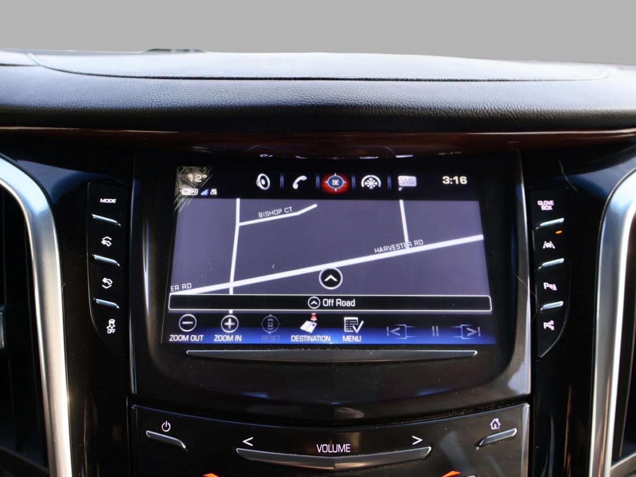 2018 Cadillac Escalade V8 PREMIUM LUXURY 4WD CERTIFIED *7 SEATS*SERVICE RECORDS* 360 CAMERA NAV DVD BLUETOOTH LEATHER COOL/HEAT 4 SEATS/STEERING SUNROOF CRUISE ALLOYS - Photo #22