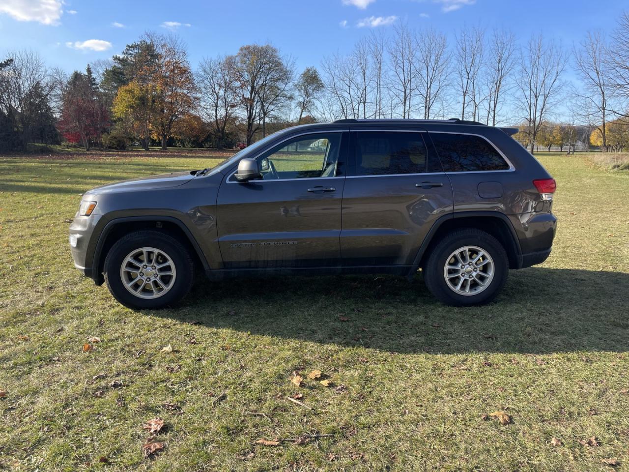 2019 Jeep Grand Cherokee Laredo E 4WD Photo