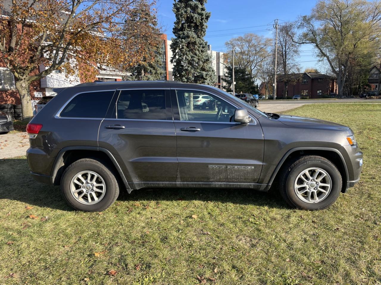 2019 Jeep Grand Cherokee Laredo E 4WD - Photo #7