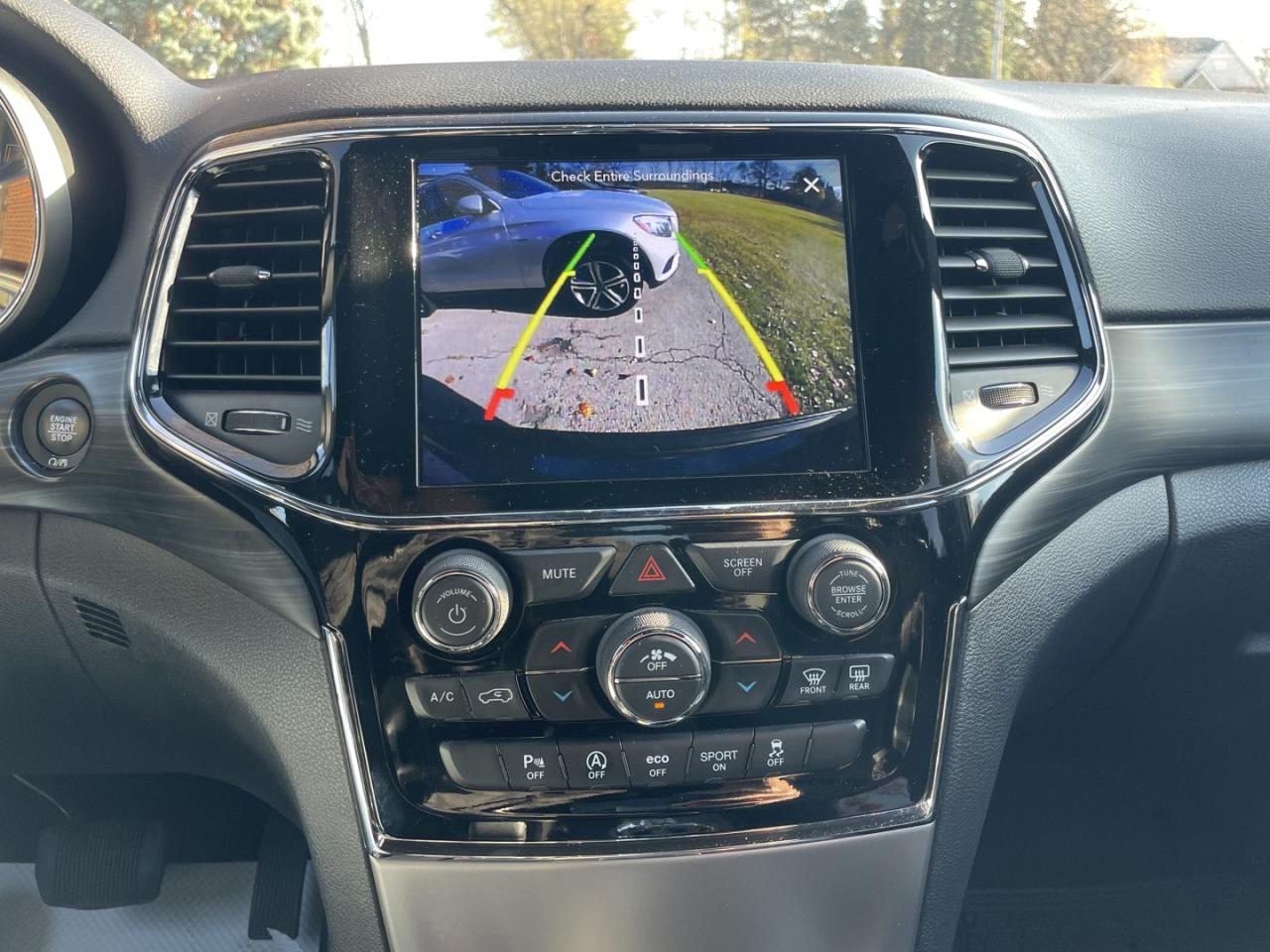 2019 Jeep Grand Cherokee Laredo E 4WD - Photo #14