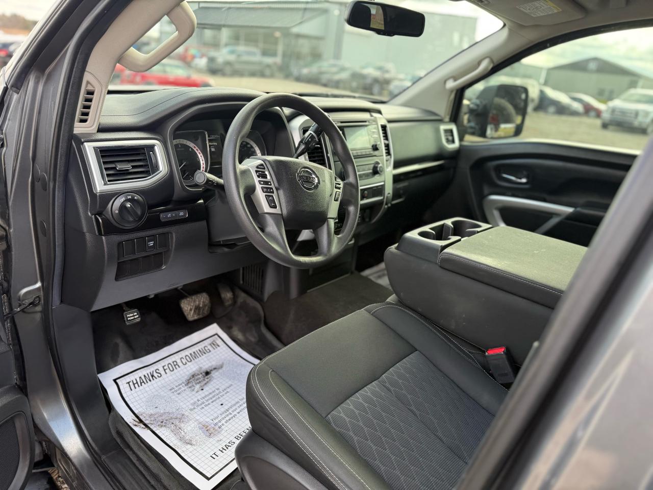 2017 Nissan Titan SV - Photo #6