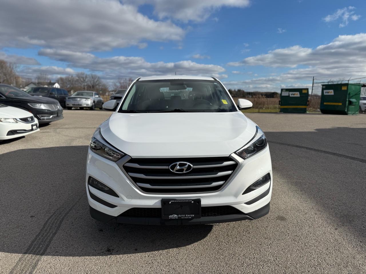 2017 Hyundai Tucson  - Photo #2