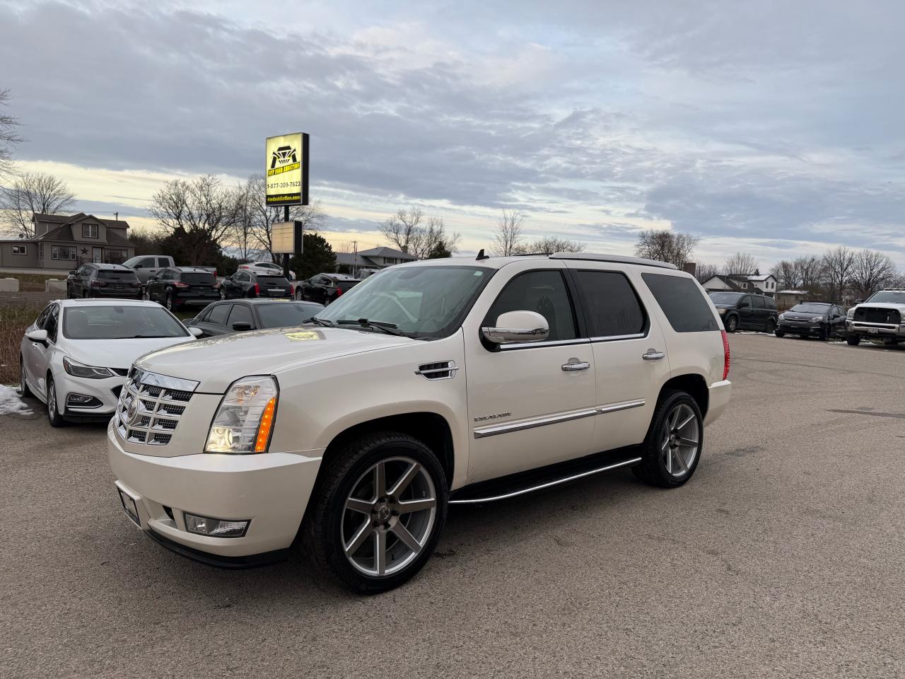 2011 Cadillac Escalade  - Photo #1