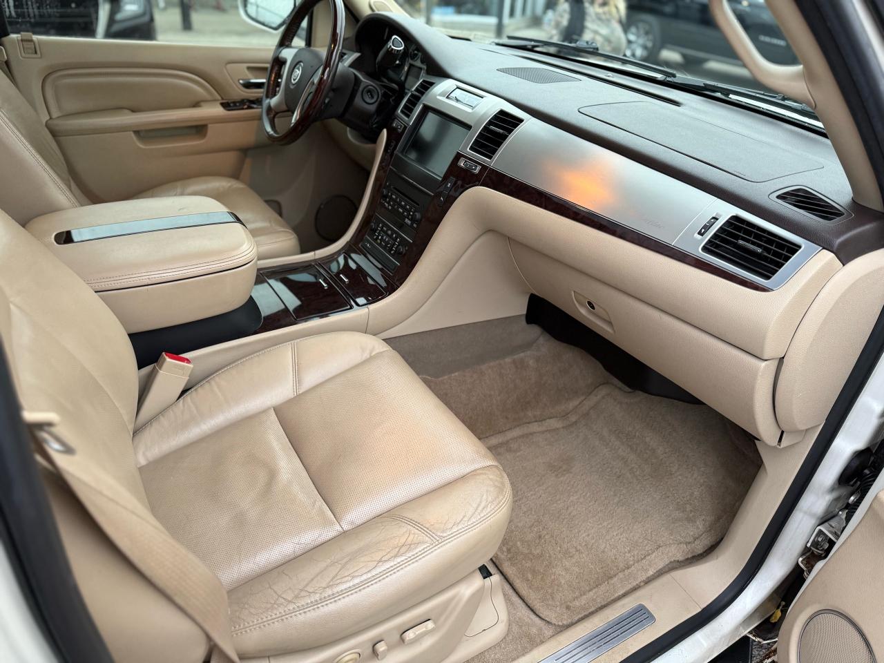 2011 Cadillac Escalade  Photo