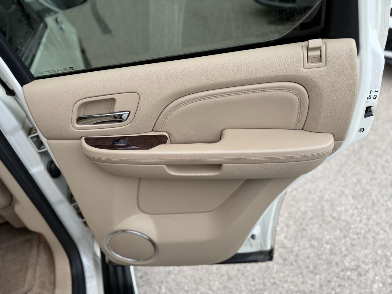 2011 Cadillac Escalade  - Photo #12