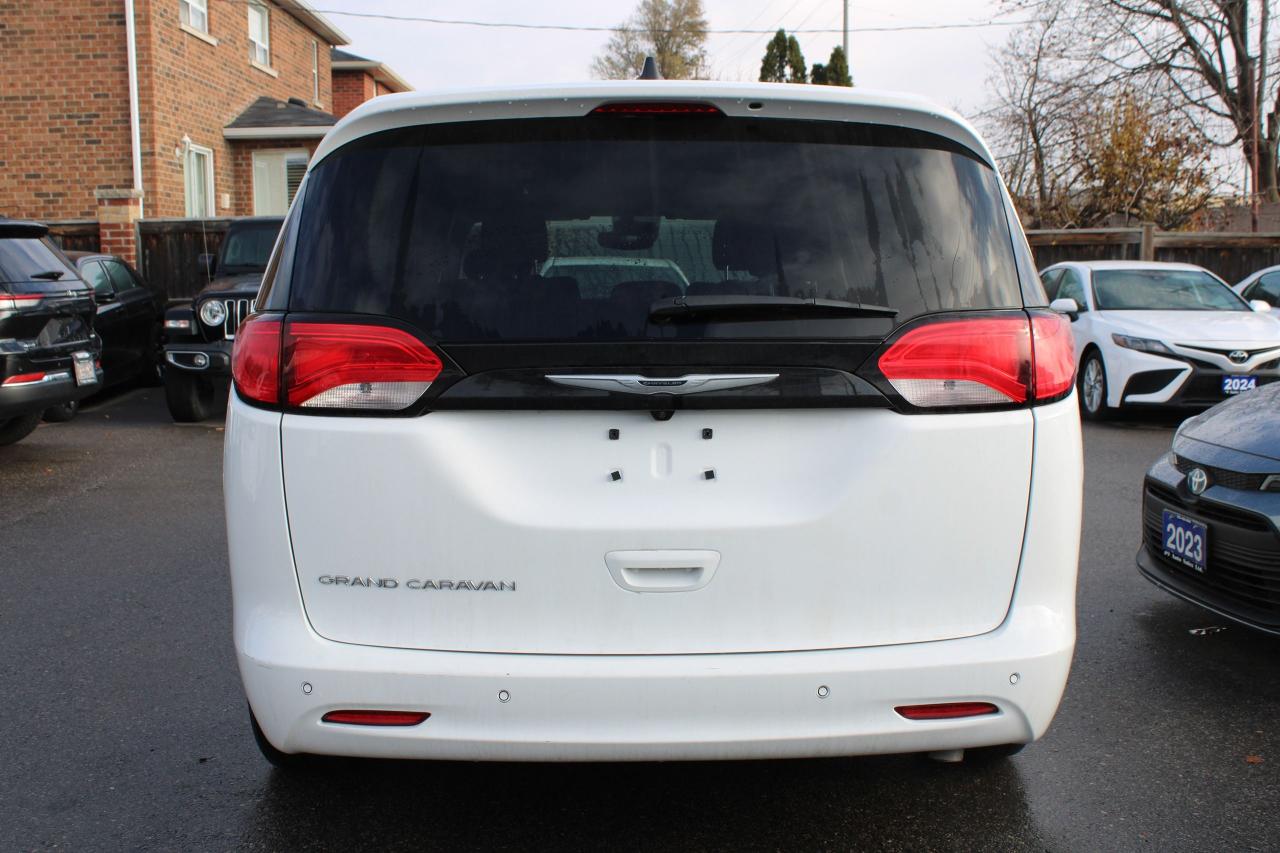 2024 Chrysler Grand Caravan SXT 2WD - Photo #5