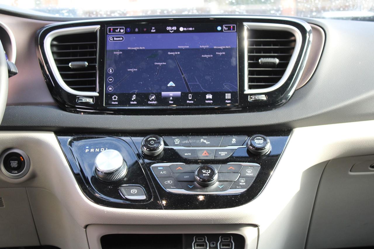 2024 Chrysler Grand Caravan SXT 2WD - Photo #12