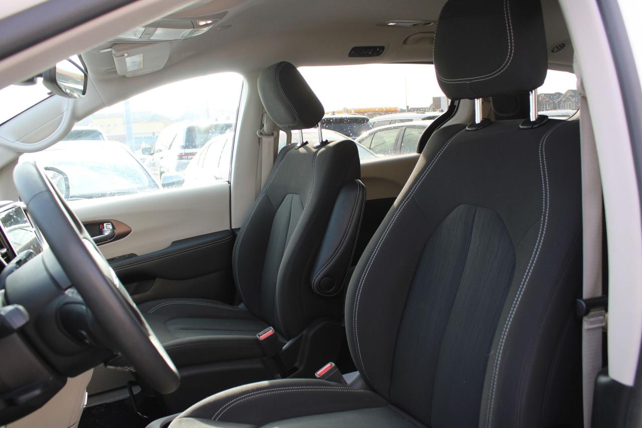 2024 Chrysler Grand Caravan SXT 2WD Photo