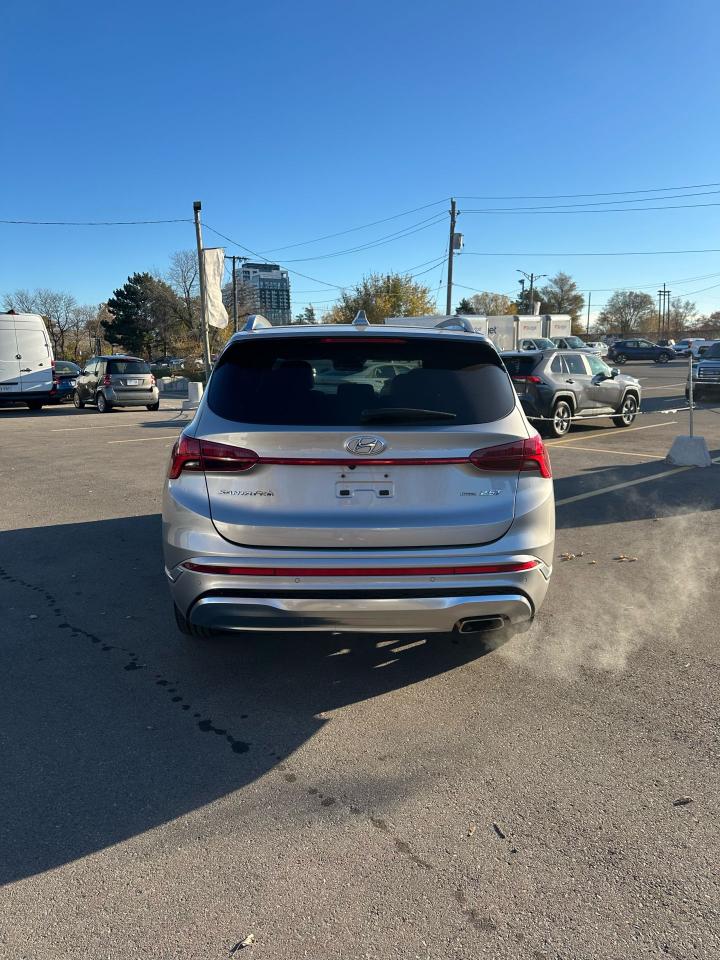 2022 Hyundai Santa Fe Ultimate Calligraphy - Photo #4