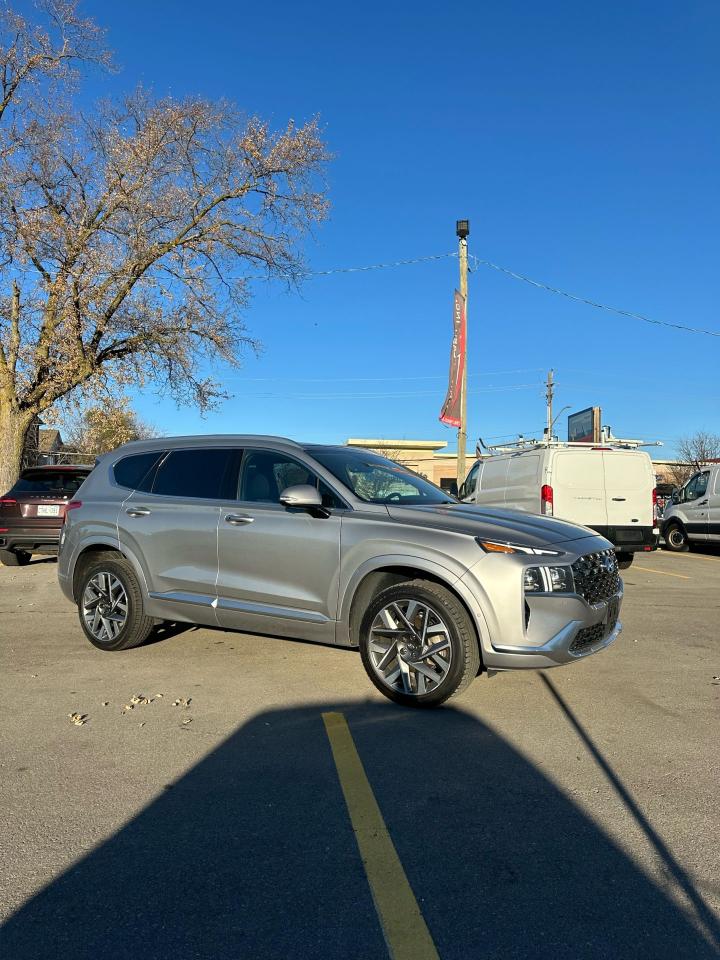 2022 Hyundai Santa Fe Ultimate Calligraphy Photo