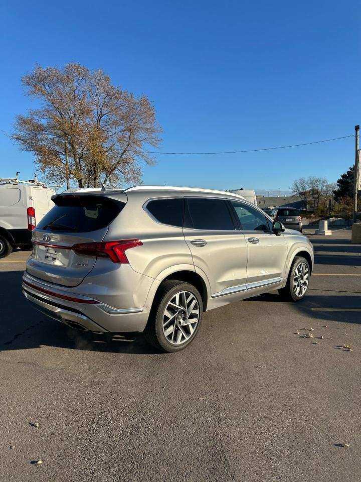 2022 Hyundai Santa Fe Ultimate Calligraphy Photo