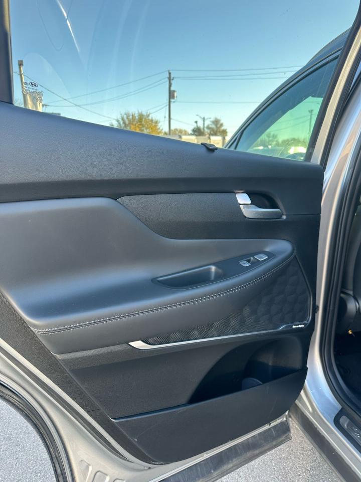 2022 Hyundai Santa Fe Ultimate Calligraphy Photo