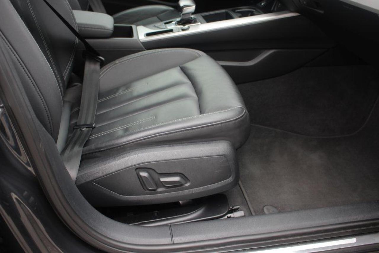 2023 Audi A4 Komfort*Low Ks*AWD*Heated Leather*Sun Roof*CarPlay Photo