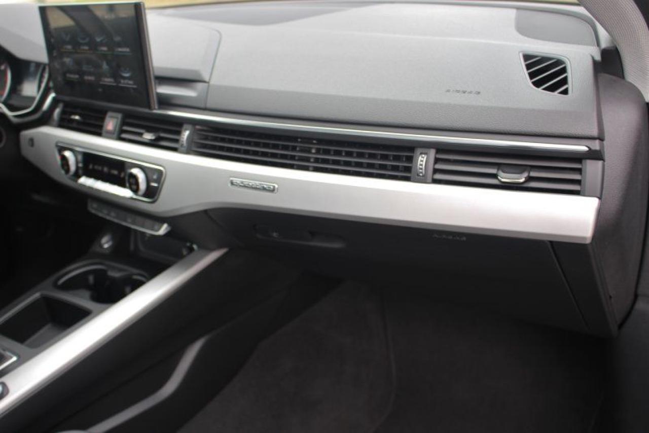 2023 Audi A4 Komfort*Low Ks*AWD*Heated Leather*Sun Roof*CarPlay - Photo #14