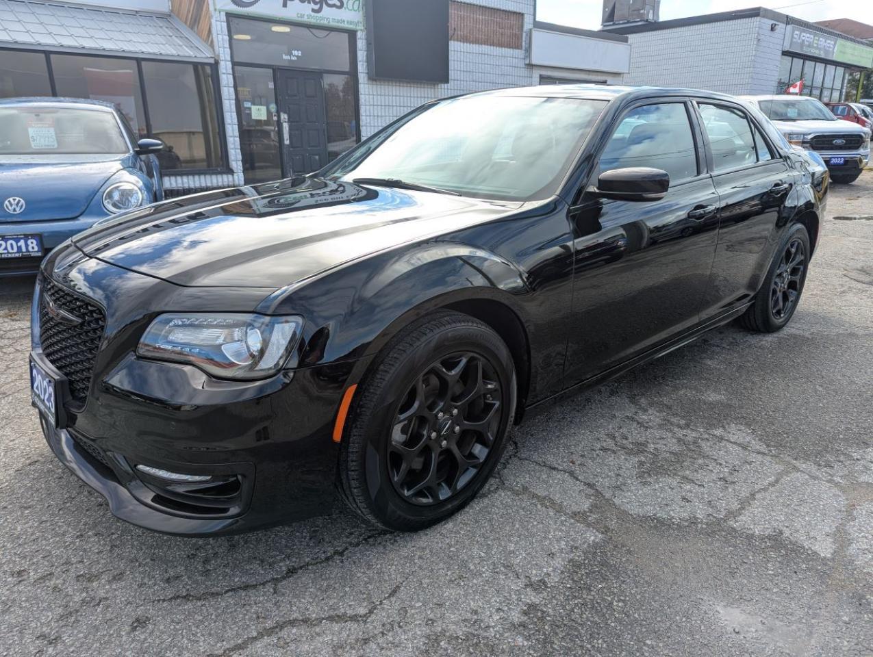 2023 Chrysler 300 300S ALL WHEEL DRIVE WITH NAVIGATION/LEATHER!! Photo2