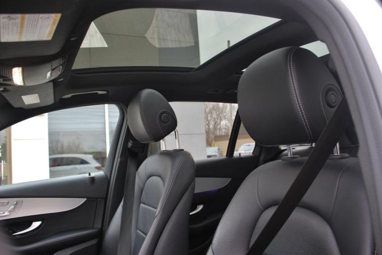 2022 Mercedes-Benz GLC-Class GLC 300*Low Ks*AWD*Heated Leather*Moon Roof*BT - Photo #11