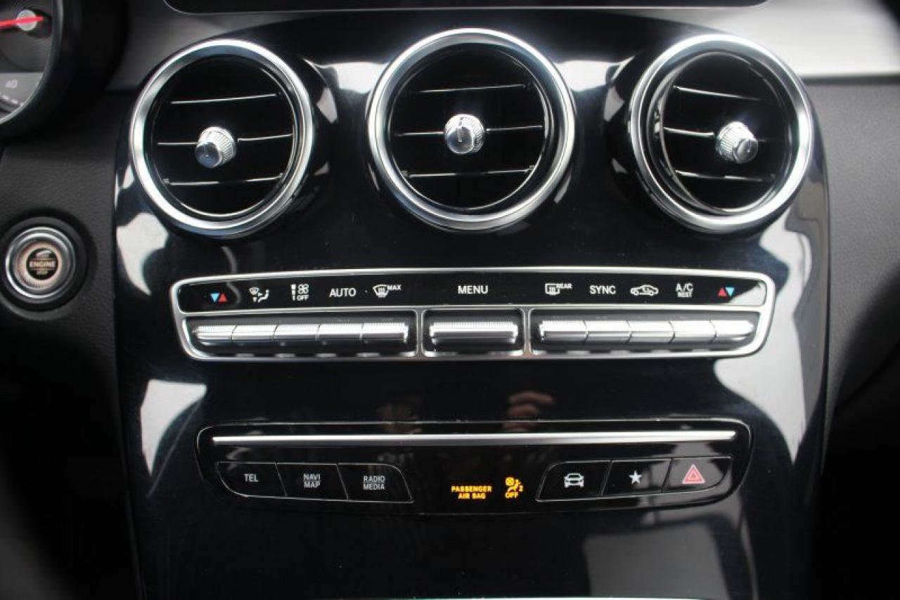2022 Mercedes-Benz GLC-Class GLC 300*Low Ks*AWD*Heated Leather*Moon Roof*BT - Photo #28