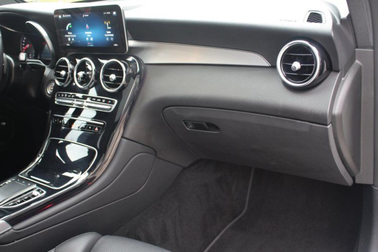 2022 Mercedes-Benz GLC-Class GLC 300*Low Ks*AWD*Heated Leather*Moon Roof*BT - Photo #14