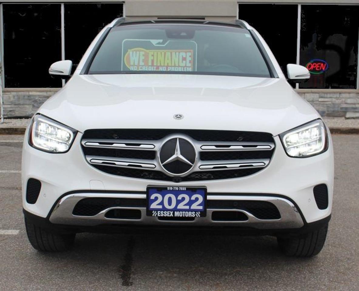 2022 Mercedes-Benz GLC-Class GLC 300*Low Ks*AWD*Heated Leather*Moon Roof*BT - Photo #2