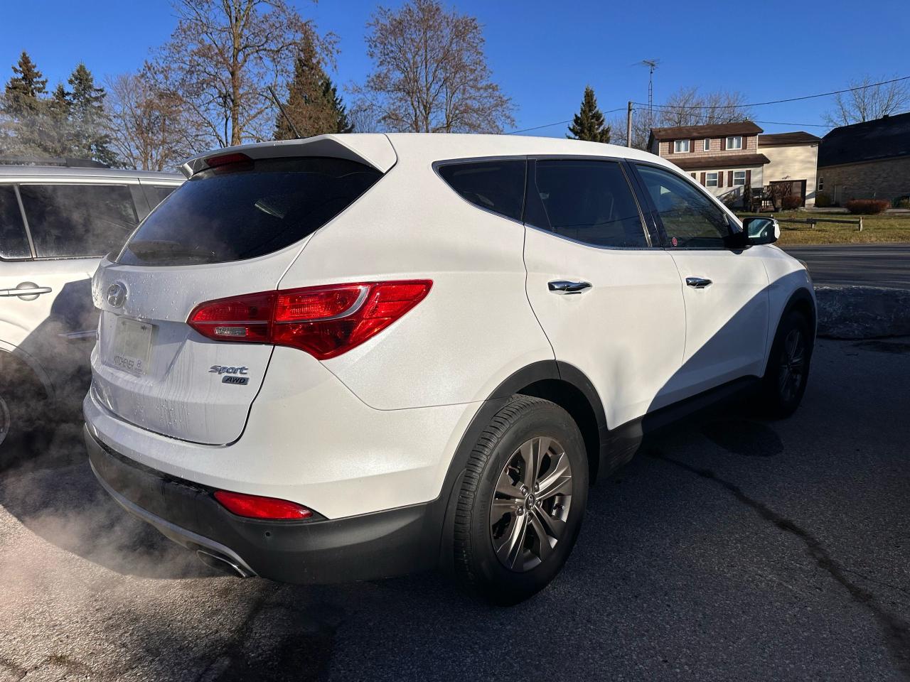 2014 Hyundai Santa Fe Sport Luxury Photo2