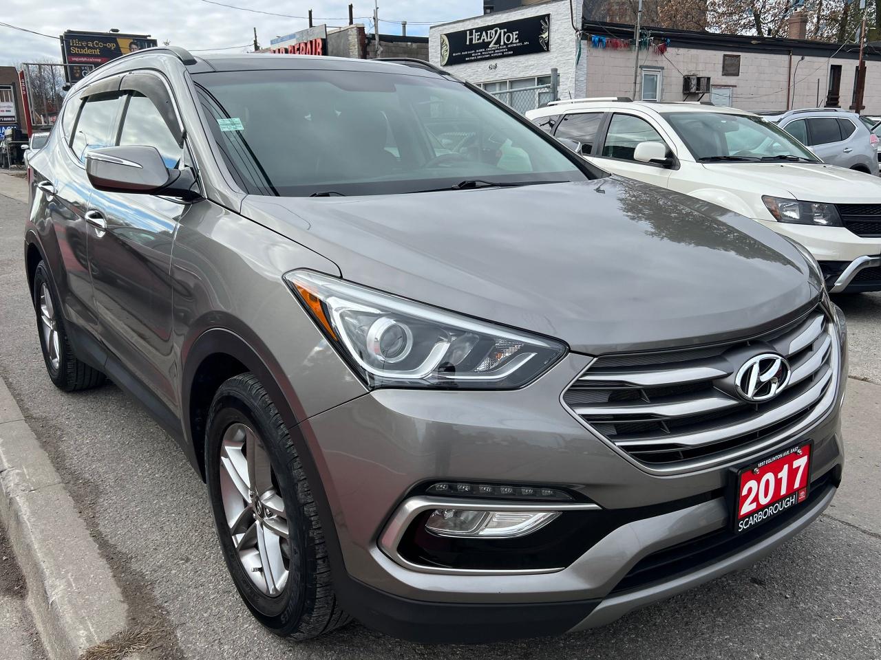2017 Hyundai Santa Fe Sport SE-LEATHER-SUNROOF-BACK CAM-HEATED SEATS & MORE!