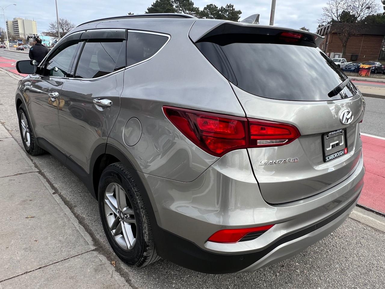 2017 Hyundai Santa Fe Sport SE-LEATHER-SUNROOF-BACK CAM-HEATED SEATS & MORE! - Photo #5