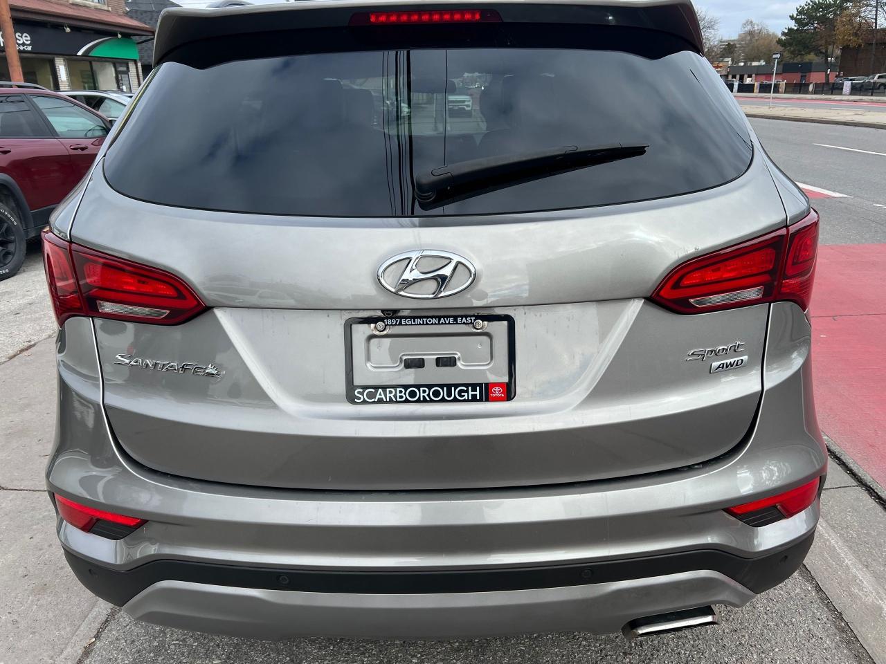 2017 Hyundai Santa Fe Sport SE-LEATHER-SUNROOF-BACK CAM-HEATED SEATS & MORE! - Photo #6