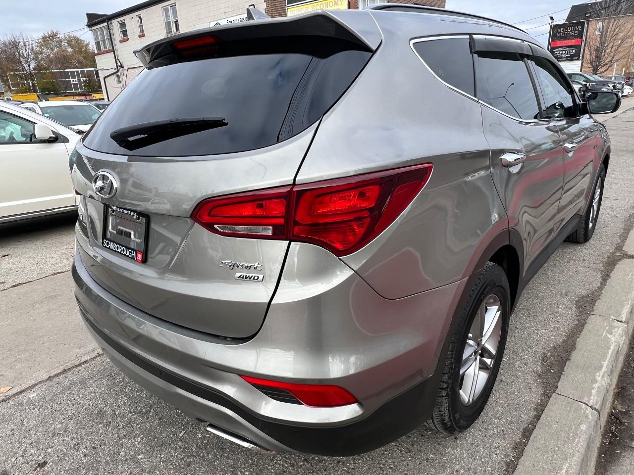 2017 Hyundai Santa Fe Sport SE-LEATHER-SUNROOF-BACK CAM-HEATED SEATS & MORE! - Photo #8