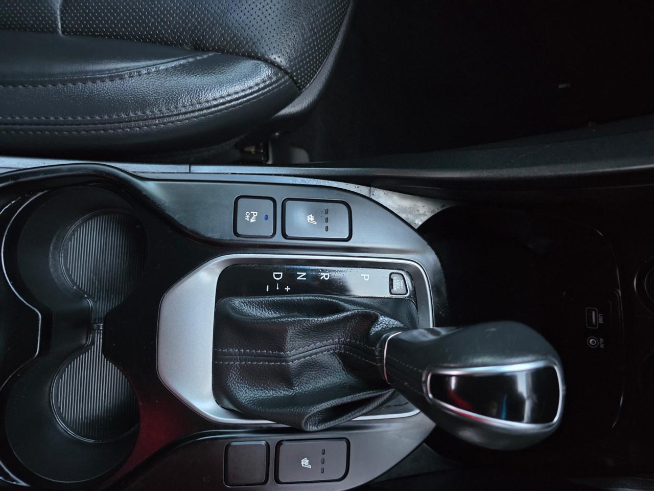 2017 Hyundai Santa Fe Sport SE-LEATHER-SUNROOF-BACK CAM-HEATED SEATS & MORE! - Photo #21