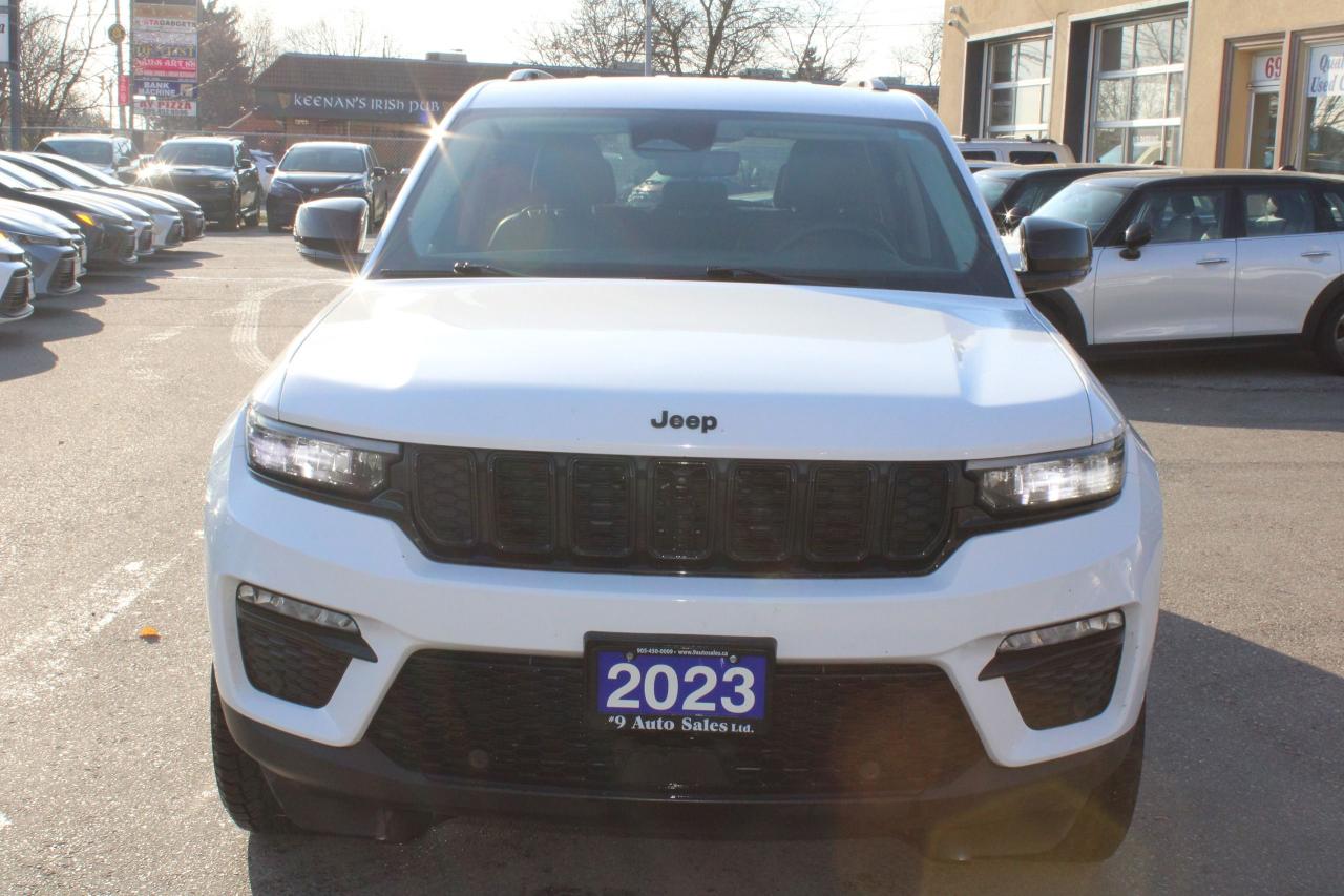 2023 Jeep Grand Cherokee LIMITED 4X4 - Photo #2
