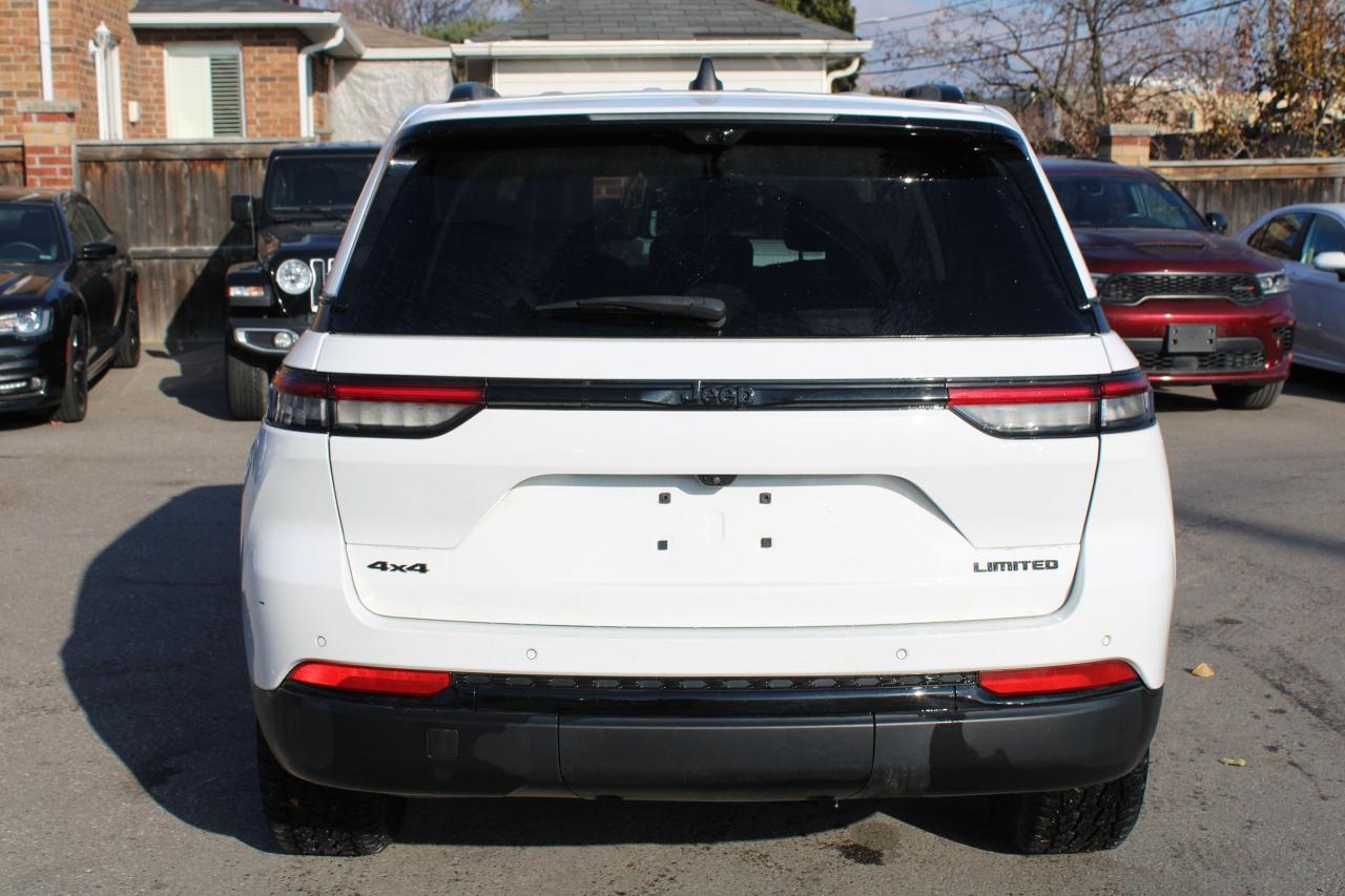 2023 Jeep Grand Cherokee LIMITED 4X4 Photo4