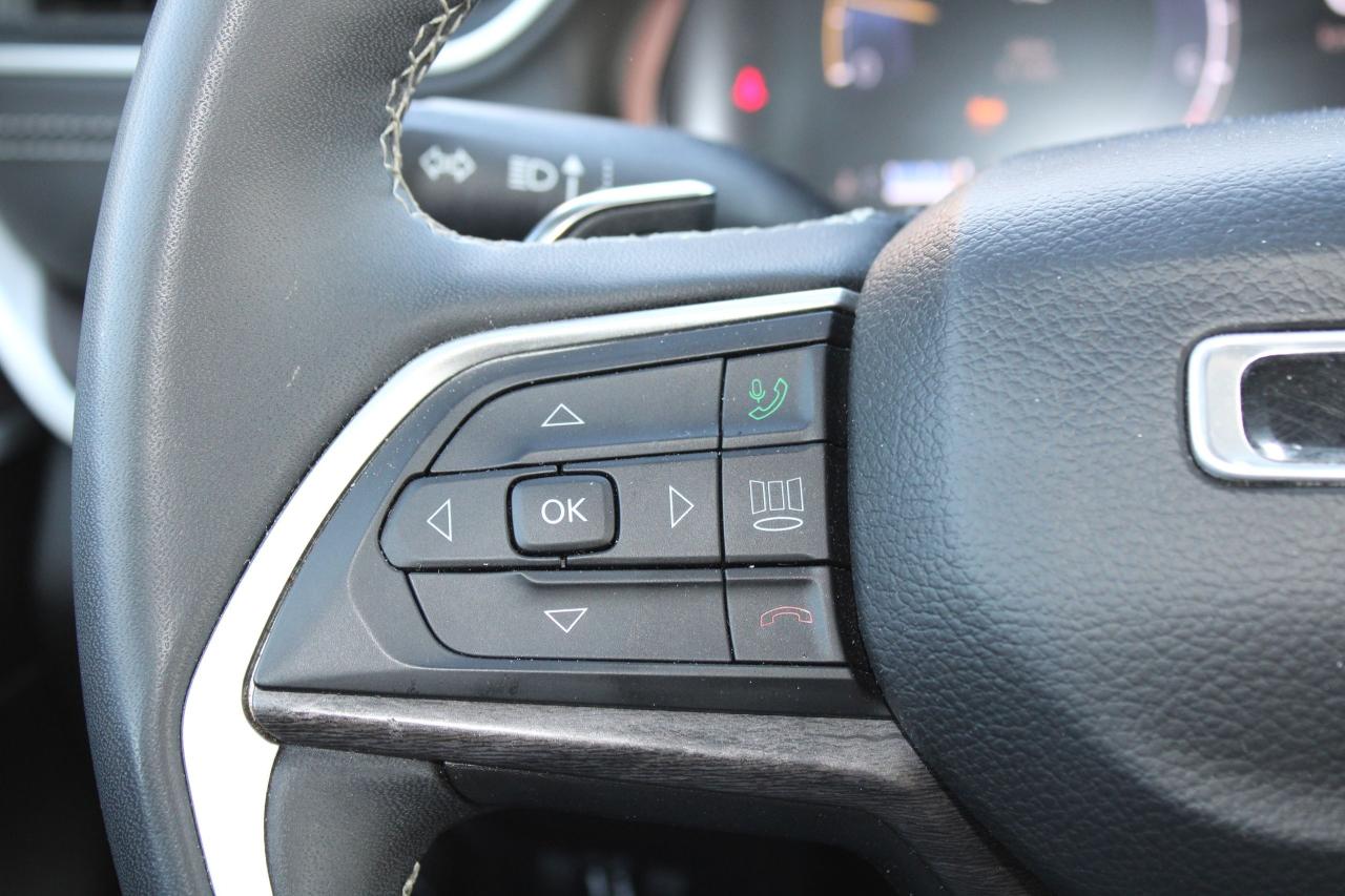 2023 Jeep Grand Cherokee LIMITED 4X4 - Photo #10