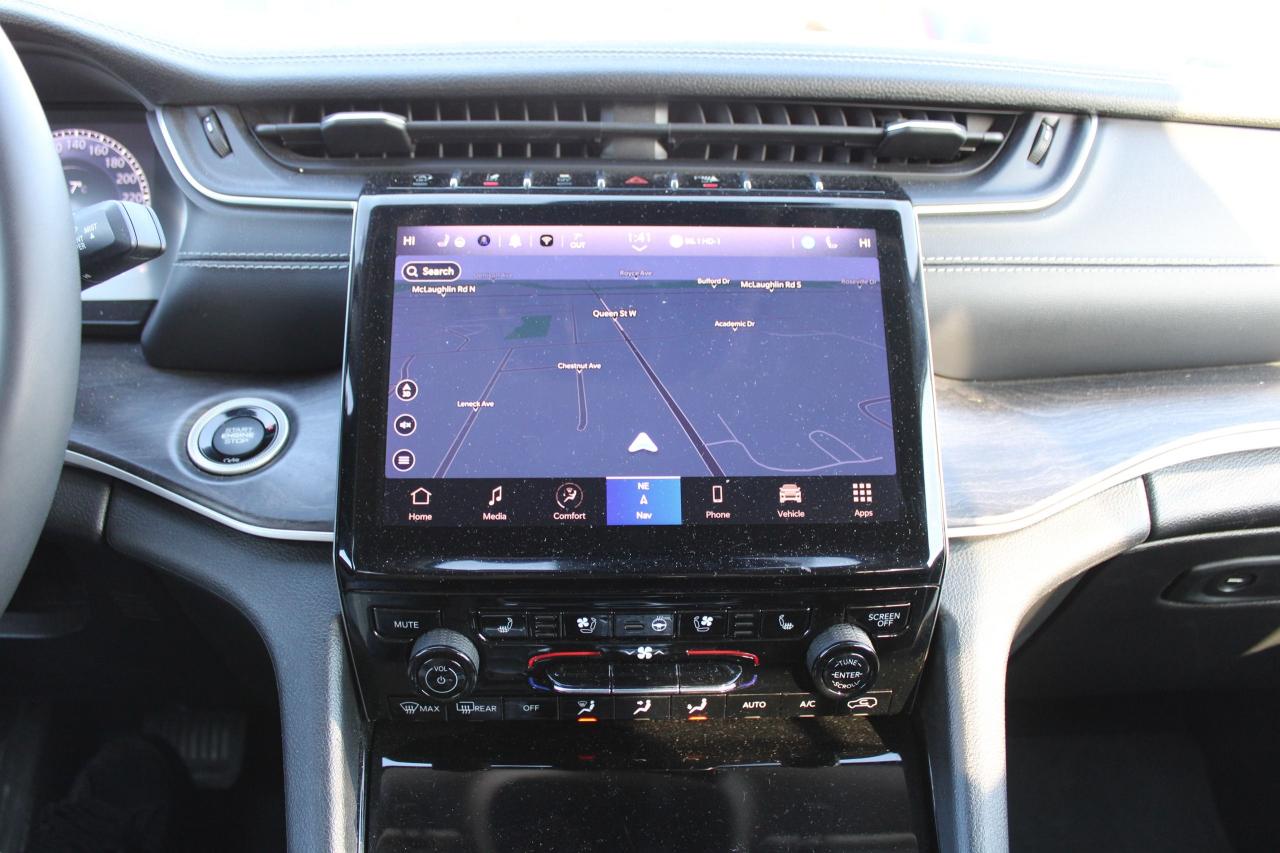 2023 Jeep Grand Cherokee LIMITED 4X4 - Photo #12